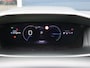Peugeot 208 1.2 Hybrid 145 e-DCS6 GT DEMO | Camera | Parkeersensoren V+A | Sportstoelen | Cruiste Control Adaptief | Apple Carplay & Android Auto | 17" LMV