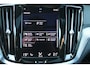 Volvo V60 B4 197 PK Automaat R-Design | Schuif/Kantel Dak | Leder Sportstoelen | H & K | Trekhaak | Stoel/stuur verw. | BLIS |