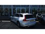 Volvo V60 B4 197 PK Automaat R-Design | Schuif/Kantel Dak | Leder Sportstoelen | H & K | Trekhaak | Stoel/stuur verw. | BLIS |