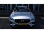 Volvo V60 B4 197 PK Automaat R-Design | Schuif/Kantel Dak | Leder Sportstoelen | H & K | Trekhaak | Stoel/stuur verw. | BLIS |