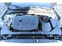 Volvo V60 B4 197 PK Automaat R-Design | Schuif/Kantel Dak | Leder Sportstoelen | H & K | Trekhaak | Stoel/stuur verw. | BLIS |