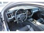 Volvo V60 B4 197 PK Automaat R-Design | Schuif/Kantel Dak | Leder Sportstoelen | H & K | Trekhaak | Stoel/stuur verw. | BLIS |