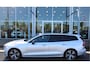 Volvo V60 B4 197 PK Automaat R-Design | Schuif/Kantel Dak | Leder Sportstoelen | H & K | Trekhaak | Stoel/stuur verw. | BLIS |