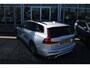 Volvo V60 B4 197 PK Automaat R-Design | Schuif/Kantel Dak | Leder Sportstoelen | H & K | Trekhaak | Stoel/stuur verw. | BLIS |