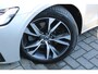 Volvo V60 B4 197 PK Automaat R-Design | Schuif/Kantel Dak | Leder Sportstoelen | H & K | Trekhaak | Stoel/stuur verw. | BLIS |