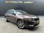 Skoda Octavia Combi 1.2 TSI Greentech Ambition Businessline Automaat Leder Sensoren Stoelverwarming