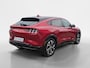 Ford Mustang Mach-E AWD 75 kWh | Dealer onderhouden! | Achteruitrijcamera | Dodehoek detectie | Premium Sound | Lederen bekleding | Memory Seats | Verlengde Fabrieksgarantie! |