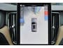 Volvo XC60 T6 Recharge AWD Plus Dark - Panorama/schuifdak - IntelliSafe Assist & Surround - 360º Camera - Harman/Kardon audio - Verwarmde voorstoelen, stuur & achterbank - Parkeersensoren voor & achter - Elektr. bedienb. voorstoelen met geheugen - Head up display - Draadloze tel. lader - Inklapbare trekhaak - 19' LMV