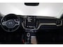 Volvo XC60 T6 Recharge AWD Plus Dark - Panorama/schuifdak - IntelliSafe Assist & Surround - 360º Camera - Harman/Kardon audio - Verwarmde voorstoelen, stuur & achterbank - Parkeersensoren voor & achter - Elektr. bedienb. voorstoelen met geheugen - Head up display - Draadloze tel. lader - Inklapbare trekhaak - 19' LMV