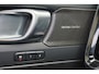 Volvo EX40 Twin Performance Ultra - Panorama/schuifdak - IntelliSafe Assist & Surround - 360º Camera - Harman/Kardon audio - Verwarmde voorstoelen, stuur & achterbank - Parkeersensoren voor & achter - Draadloze tel. lader - Warmtepomp - Extra getint glas - 20' LMV