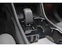 Volvo EX40 Twin Performance Ultra - Panorama/schuifdak - IntelliSafe Assist & Surround - 360º Camera - Harman/Kardon audio - Verwarmde voorstoelen, stuur & achterbank - Parkeersensoren voor & achter - Draadloze tel. lader - Warmtepomp - Extra getint glas - 20' LMV