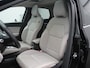 Renault Captur 1.6 E-Tech Plug-in Hybrid 160 Initiale Paris - RIJKLAARPRIJS - LAGE KILOMETERSTAND! - Rondomzichtcamera - Elektrisch Glazen Schuif-/Kanteldak