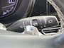 Kia Niro Hybrid 1.6 GDi DynamicLine Plus Navigatie, Achteruitrijcamera, Smart Key, Privacy glass, 18" LMV, Parkeersensoren voor + achter