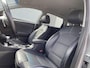 Kia Niro Hybrid 1.6 GDi DynamicLine Plus Navigatie, Achteruitrijcamera, Smart Key, Privacy glass, 18" LMV, Parkeersensoren voor + achter