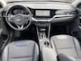 Kia Niro Hybrid 1.6 GDi DynamicLine Plus Navigatie, Achteruitrijcamera, Smart Key, Privacy glass, 18" LMV, Parkeersensoren voor + achter
