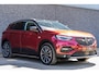 Opel Grandland X 1.6 Turbo Hybrid4 300pk 4x4 Aut Ultimate / Trekhaak / Leder / 360-Camera / Stoelventilatie / Navi / PDC / 19 Inch / Stoelverwarming / Memory Seats
