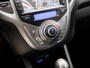 Hyundai ix20 1.6i i-Vision Automaat (NAVIGATIE, CLIMATE, CAMERA, GETINT GLAS, SPORTSTOELEN, CRUISE, LM VELGEN, NIEUWSTAAT)