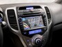 Hyundai ix20 1.6i i-Vision Automaat (NAVIGATIE, CLIMATE, CAMERA, GETINT GLAS, SPORTSTOELEN, CRUISE, LM VELGEN, NIEUWSTAAT)