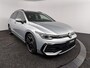 Volkswagen Golf Variant 1.5 eTSI R-Line Edition | Panoramadak | Stoelverwarming | Achteruitrijcamera | Navigatie |