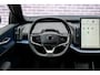 Volvo EX30 Single Motor Extended Range Plus 69 kWh | Climate Pack | Stoel en Stuurverwarming | Keyless Entry | Zwart Dak | Adaptieve Cruise Control | Blis |
