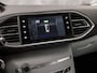 Peugeot 308 1.2 PureTech Allure Automaat (GROOT NAVI, LM VELGEN, STOELVERWARMING, SPORTSTOELEN, PARKEERSENSOREN, CRUISE, NIEUWE APK, NIEUWSTAAT)