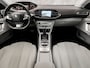 Peugeot 308 1.2 PureTech Allure Automaat (GROOT NAVI, LM VELGEN, STOELVERWARMING, SPORTSTOELEN, PARKEERSENSOREN, CRUISE, NIEUWE APK, NIEUWSTAAT)