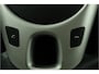 Kia Venga 1.4 CVVT Edition - Navigatie - Climate Control - Achteruitrijcamera - Cruise Control - Virena Zekerheidspakket t.w.v. €895,-