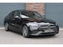 Mercedes-Benz C-klasse 300 e 4MATIC AMG Line | Distronic+ | Massage | Burmester | Panoramadak | Memory | Digital Light | HUD | Surround Camera | Augmented Reality | Verwarmd Stuurwiel |