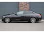 Mercedes-Benz C-klasse 300 e 4MATIC AMG Line | Distronic+ | Massage | Burmester | Panoramadak | Memory | Digital Light | HUD | Surround Camera | Augmented Reality | Verwarmd Stuurwiel |