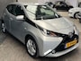Toyota Aygo 1.0 VVT-i x-clusiv 2e Eigenaar - Achtercamera - Airco