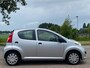 Peugeot 107 1.0-12V XR 5-Drs Stuurbekrachtiging Audio/CD EBD 2 x airbag Getint glas ABS Colorpakket Dealeronderhoud Nieuwe Apk!