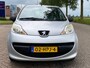 Peugeot 107 1.0-12V XR 5-Drs Stuurbekrachtiging Audio/CD EBD 2 x airbag Getint glas ABS Colorpakket Dealeronderhoud Nieuwe Apk!