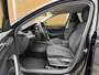 Skoda Octavia Combi 1.0 e-TSI Business Edition Plus Automaat | LED verlichting | Stoelverwarming | Apple CarPlay/Android Auto | Climate control | Adaptieve cruise control | Verwarmde voorruit | Trekhaak | Parkeersensoren voor en achter