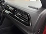 Volkswagen T-Roc 1.5 TSI Life Business | stoelverwarming | applecarplay/android auto | massagestoel | 18 inch velgen |