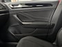 Volkswagen T-Roc 1.5 TSI Life Business | stoelverwarming | applecarplay/android auto | massagestoel | 18 inch velgen |
