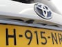 Toyota RAV4 2.5 Hybrid AWD Style CAMERA | ADAPCRUISE | DAB | CAMERA | CARPLAY | LED | AFNBTRHAAK | STOELVERW