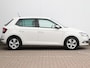 Skoda Fabia 1.0 Clever | Climate controle | Parkeersensoren achter | Apple carplay / Android auto | Verwarmbare zijspiegels | DAB |