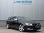 Volvo V70 2.0T R-Edition | Org NL Auto | Trekhaak | Leder | Navi | APK Nieuw