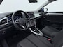 Volkswagen T-Roc 1.5 TSI Life | Navigatie | Parkeersensoren | ACC | 16'' |