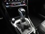 Volkswagen T-Roc 1.5 TSI R-Line 150 PK| Achterklep Elektrisch | Achteruitrijcamera | Stoelverwarming | 'Keyless Access | Dodehoek Detectie | Stuurwielverwarming
