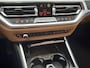 BMW 3-Serie Touring 330e Luxury Line | Laserlicht | Leren Sportstoelen | Carplay&Android | DAB | Sfeerverlichting