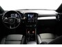 Volvo XC40 T4 Recharge Plus Dark | Harman/Kardon | Elek Stoel | Keyless | Trekhaak | Stoel- & Stuurverwarming | Elek. Kofferklep