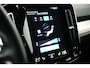 Volvo XC40 T4 Recharge Plus Dark | Harman/Kardon | Elek Stoel | Keyless | Trekhaak | Stoel- & Stuurverwarming | Elek. Kofferklep