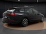 Volkswagen Golf Variant 1.5 eTSI Life | Trekhaak | ACC | Parkeerhulp | Stuur-/Stoelverwarming | Carplay |