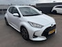 Toyota Yaris 1.5 Hybrid First Edition Nieuw geleverd en dealeronderhouden, Trekhaak, Navigatie, LED, Smart Key, Smart Key