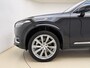 Volvo XC90 T8 390PK Automaat Recharge AWD Inscription | Nubuck Hemel | Head-up | Trekhaak | 360 Camera | Stoelverwarming/verkoeling | Memory | H & K |