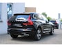 Volvo XC60 B5 Inscription | Panoramadak | Head-up display | Verwarmbare voorstoelen en stuurwiel | Rondom zichtcamera | Elekrische voorstoelen | Apple carplay/Android auto |