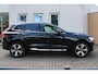 Volvo XC60 B5 Inscription | Panoramadak | Head-up display | Verwarmbare voorstoelen en stuurwiel | Rondom zichtcamera | Elekrische voorstoelen | Apple carplay/Android auto |
