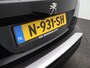 Peugeot e-2008 EV Allure Pack 50 kWh | Navi | Cruise | Clima | 17 inch LMV | Carplay | Parkeersensoren |