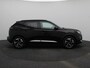 Peugeot e-2008 EV Allure Pack 50 kWh | Navi | Cruise | Clima | 17 inch LMV | Carplay | Parkeersensoren |